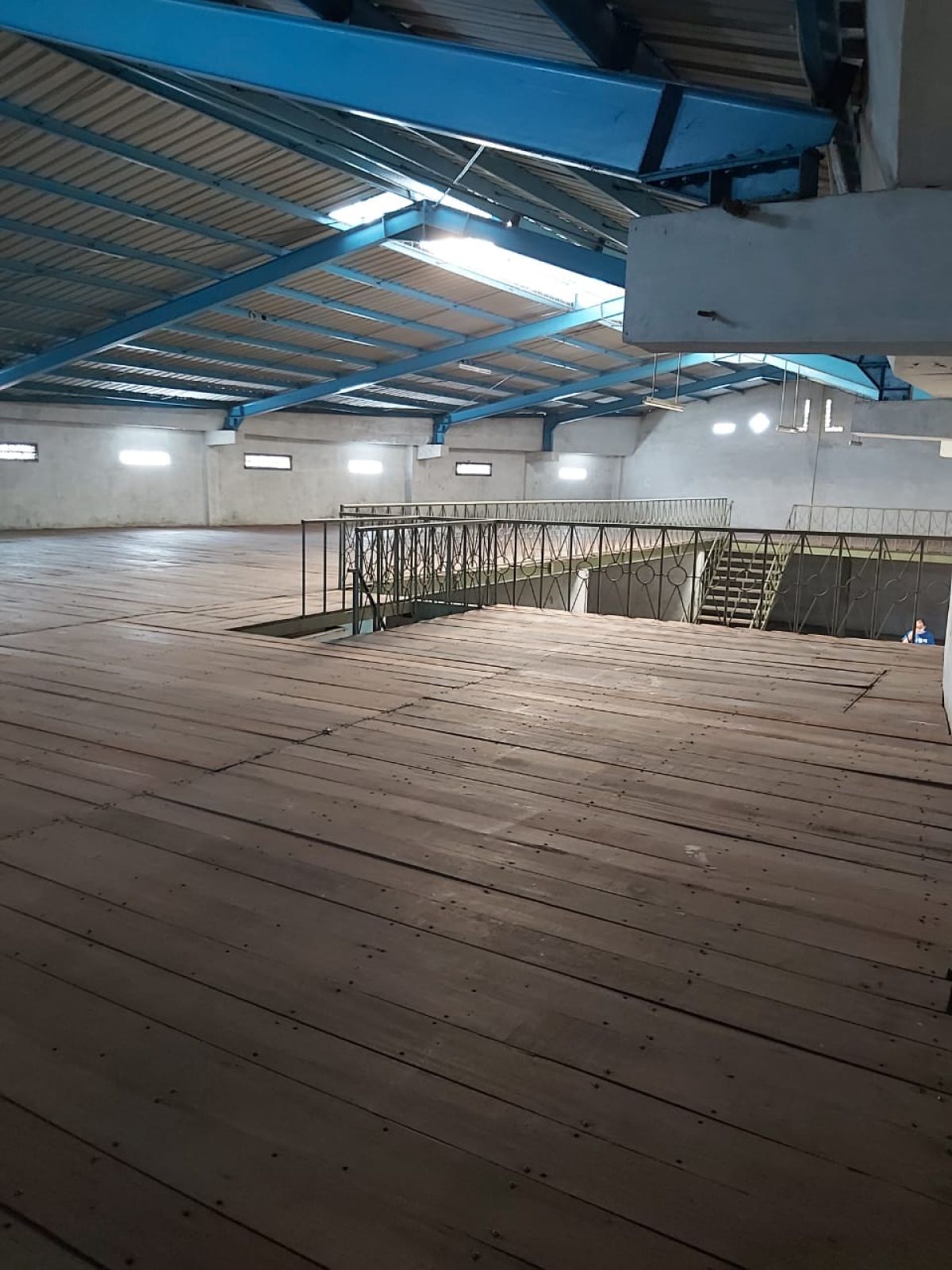 Dijual Gudang Bagus Strategis Siap Pakai, Dekat Dengan Kawasan Niaga Pasar Legi di Banjarsari Solo - Foto 3