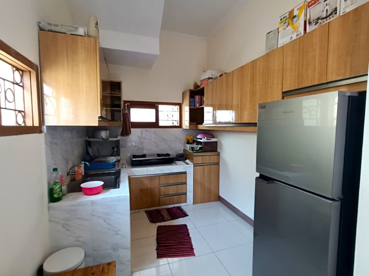 Dijual Rumah Etnik Limasan Kombinasi Modern ( 1½ lantai ) Lokasi di Colomadu, Solo - Foto 6