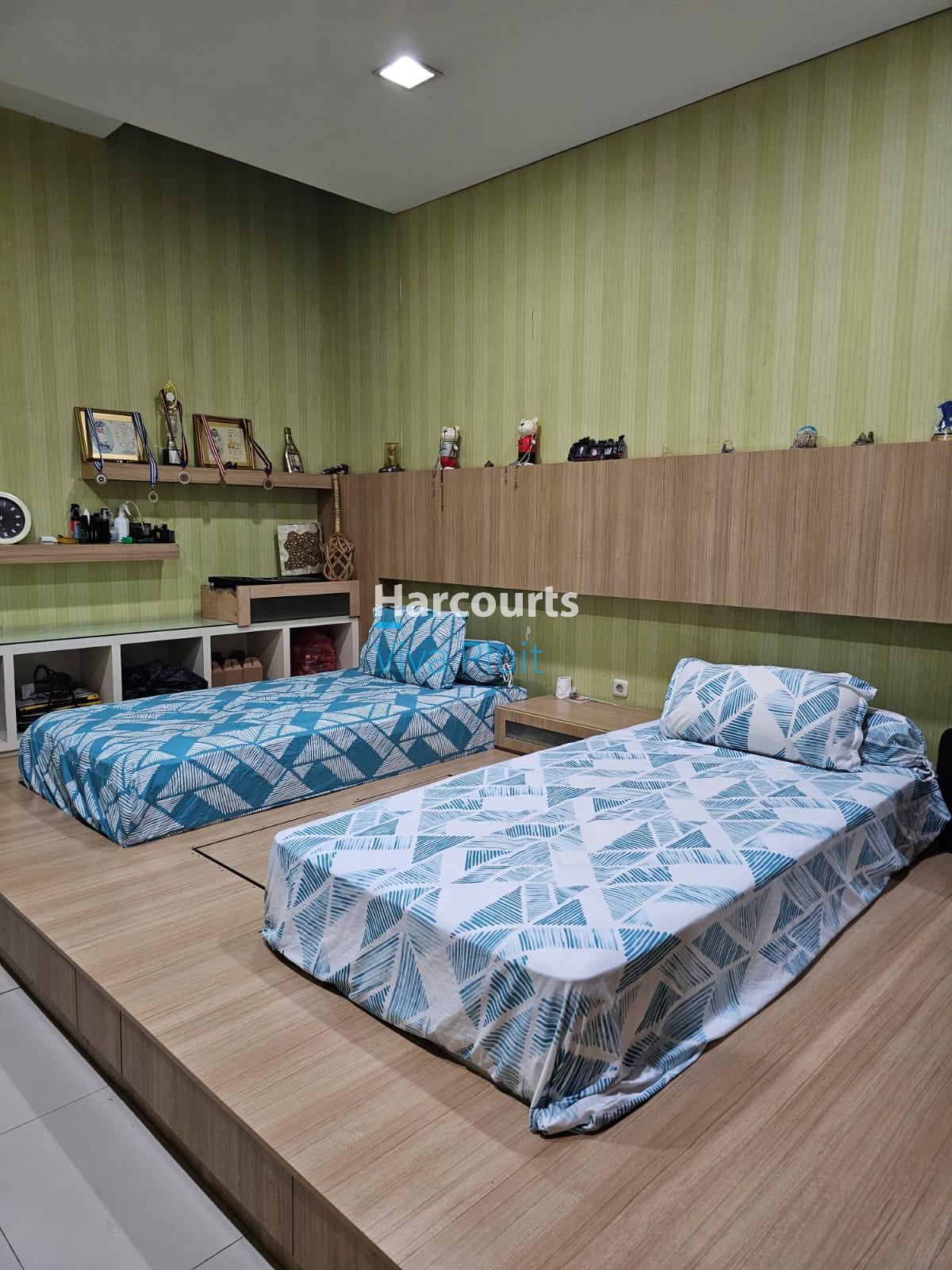 Dijual Rumah Mewah Dan Bagus Di Komplek Premier Mansion, Bandengan. Harga Nego - Foto 5