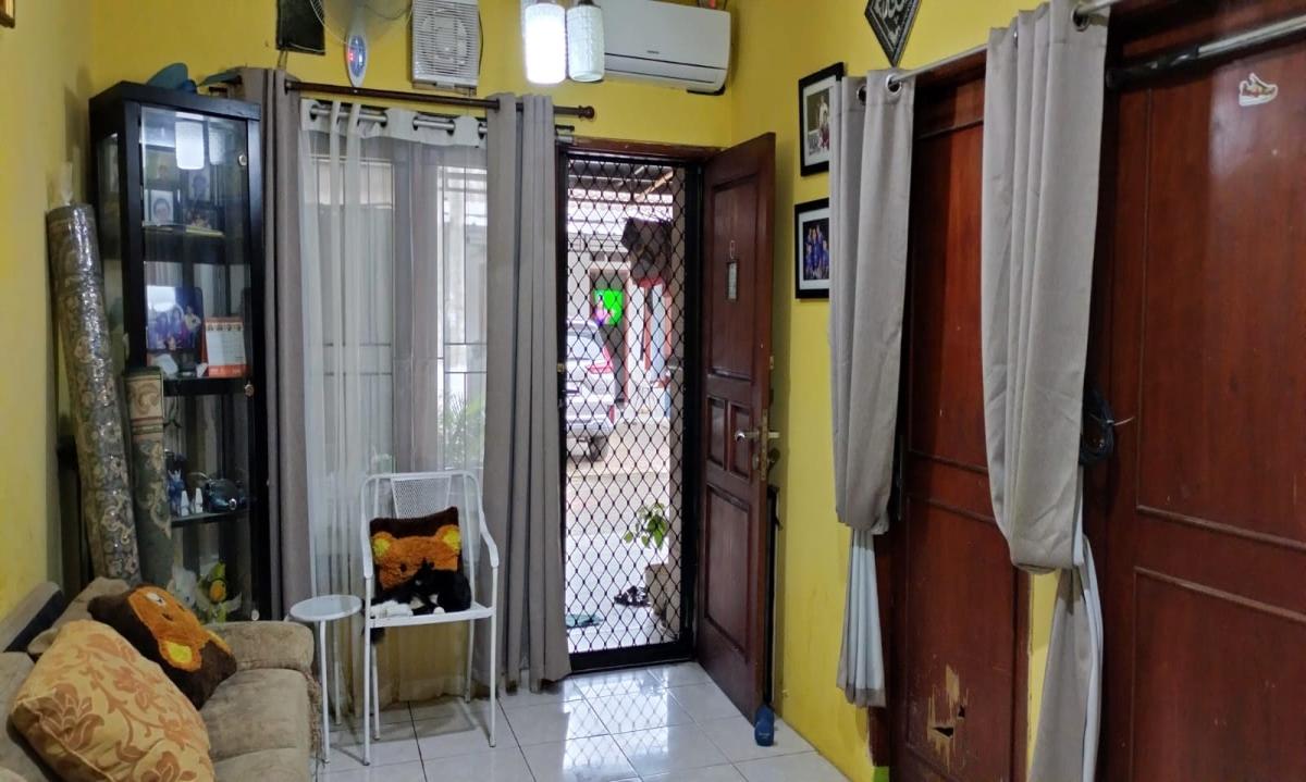 Dijual Rumah Minimalis di Perumahan Roswood Garden, Serua Ciputat - Foto 3