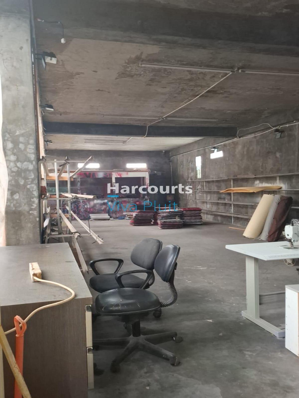 Dijual Rumah dan Workshop Di Jl. Kampung Koang, Kalideres. Harga Nego