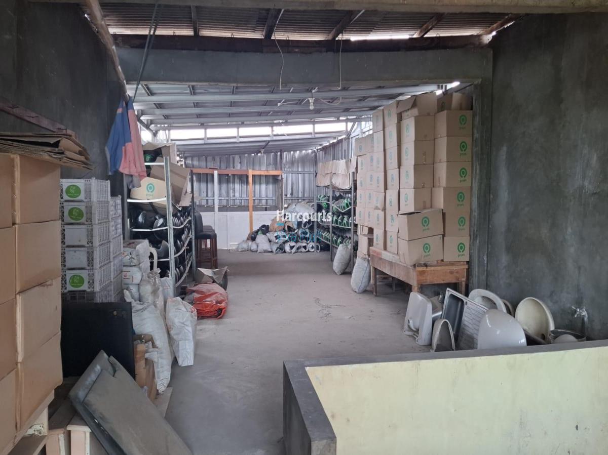 Dijual Rumah dan Workshop Di Jl. Kampung Koang, Kalideres. Harga Nego - Foto 2