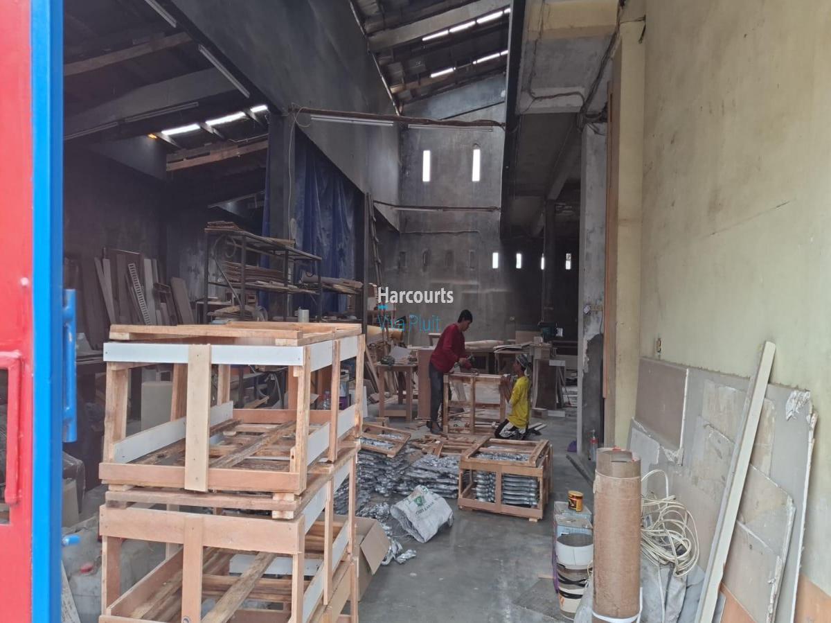 Dijual Rumah dan Workshop Di Jl. Kampung Koang, Kalideres. Harga Nego - Foto 6