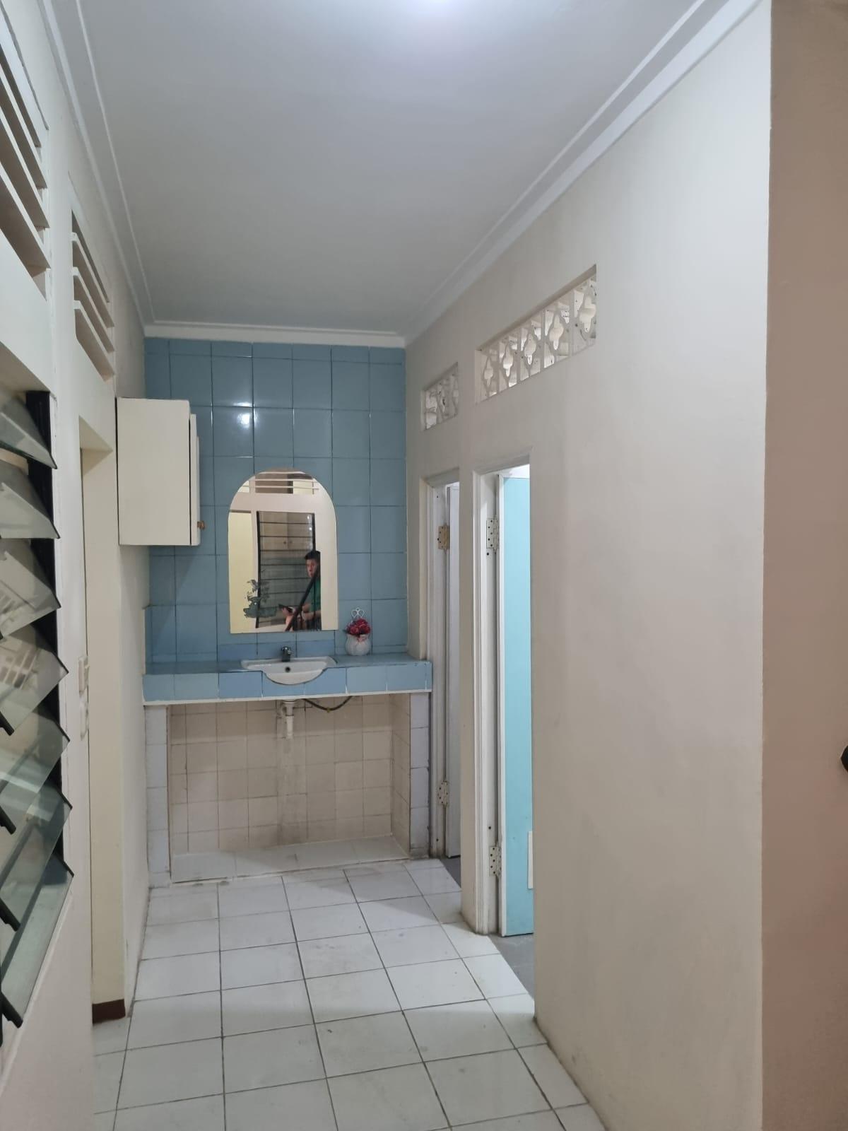 Sewa Rumah di Tomang Grogol Petamburan Jakarta Barat NC - Foto 9