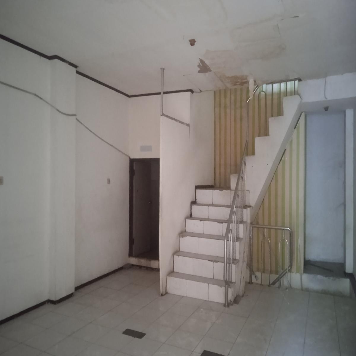 Ruko dijual di perbatasan antara Jakarta Selatan dengan Kota Tangerang - Foto 4