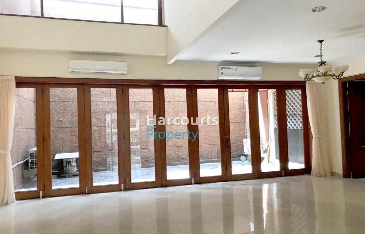 Disewakan Rumah Klasik Terawat Area Jl. Pondok Hijau Pondok Indah - Foto 3