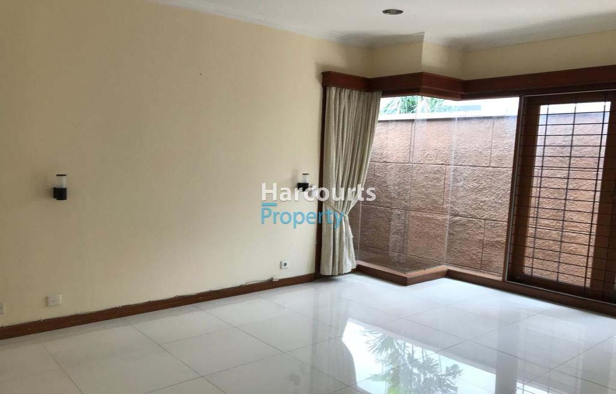 Disewakan Rumah Klasik Terawat Area Jl. Pondok Hijau Pondok Indah - Foto 7
