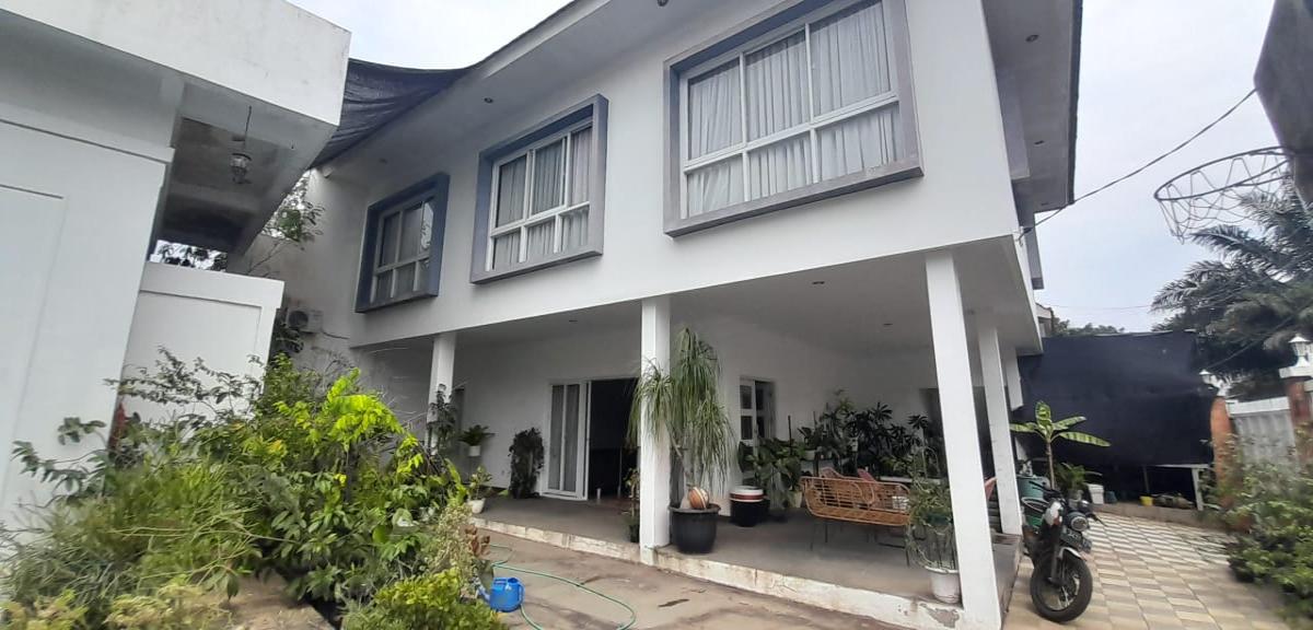 Dijual Rumah Luas 243 m² dan Mewah di Perumahan Ciputat Baru, Tangerang Selatan