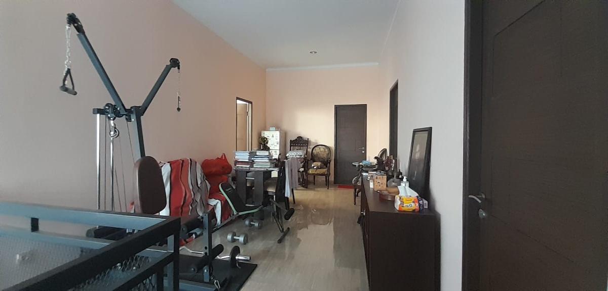 Dijual Rumah Luas 243 m² dan Mewah di Perumahan Ciputat Baru, Tangerang Selatan - Foto 5