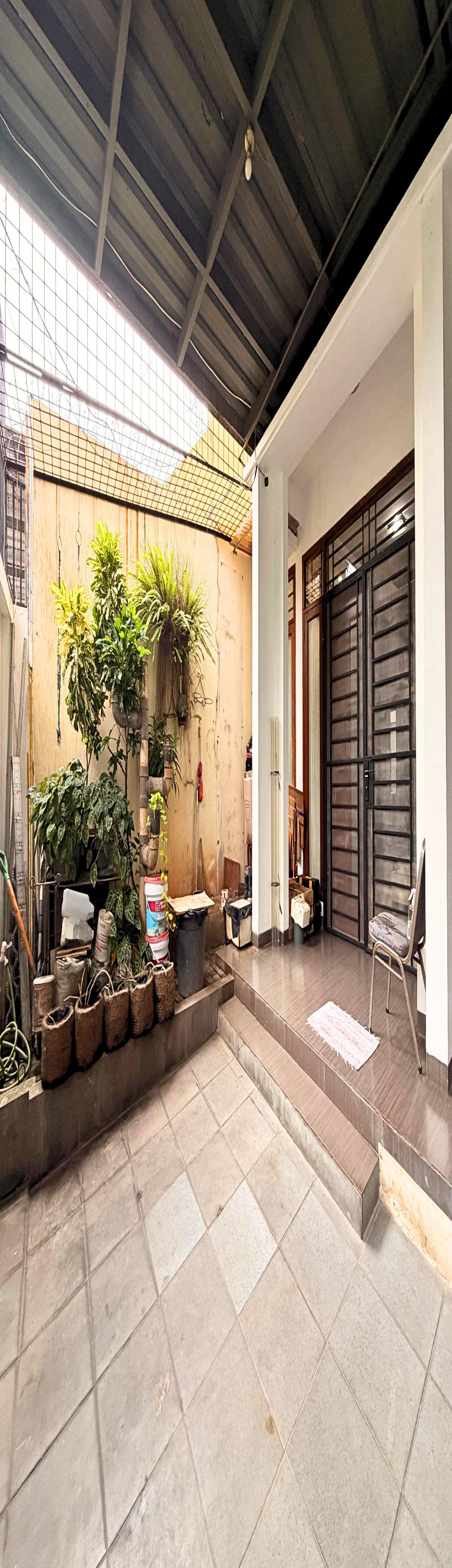 Rumah Mewah Nyaman untuk Keluarga di Cipinang Cempedak - Foto 9