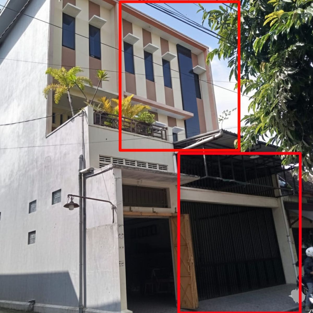 Disewakan Ruko Bagus 3 Lantai Siap Pakai, di Pinggir Jalan Raya Kapten Mulyadi, Solo