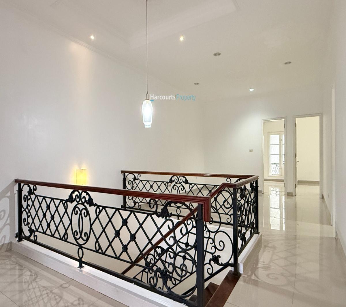 Disewakan Rumah Modern Bagus dan Terawat Dekat Taman Eco Park Tebet - Foto 2