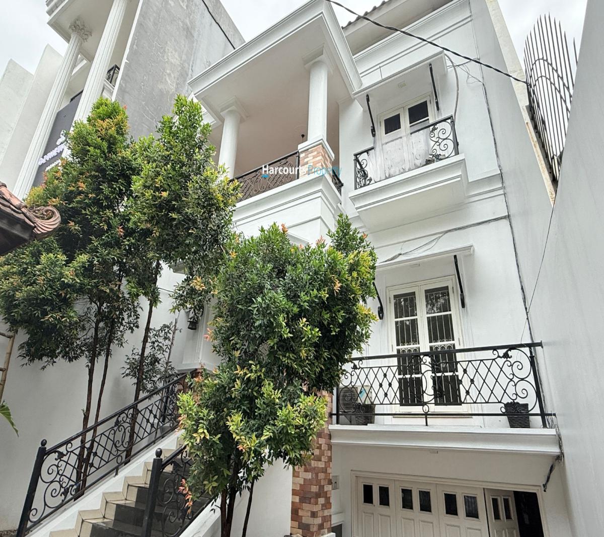 Disewakan Rumah Modern Bagus dan Terawat Dekat Taman Eco Park Tebet - Foto 3