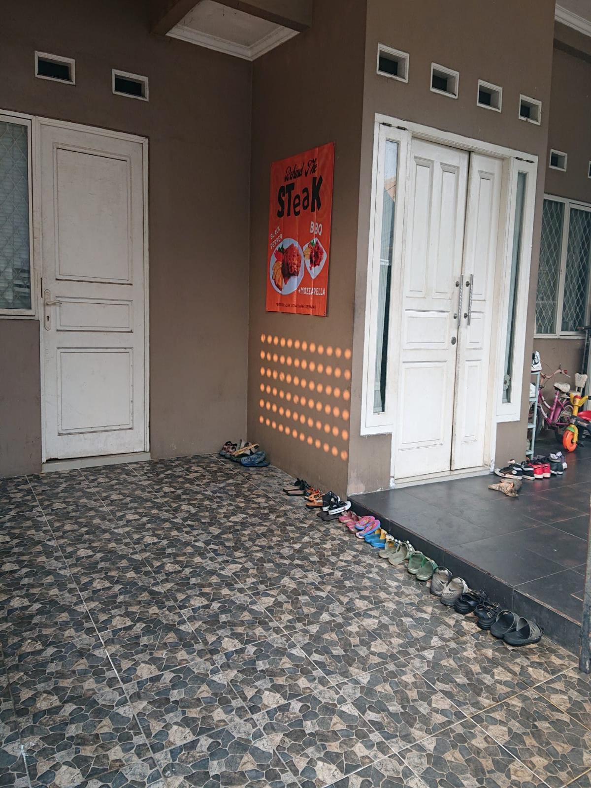 Dijual Rumah di Graha Raya Bintaro Cluster Kiwi Residence, Tangerang Selatan - Foto 2