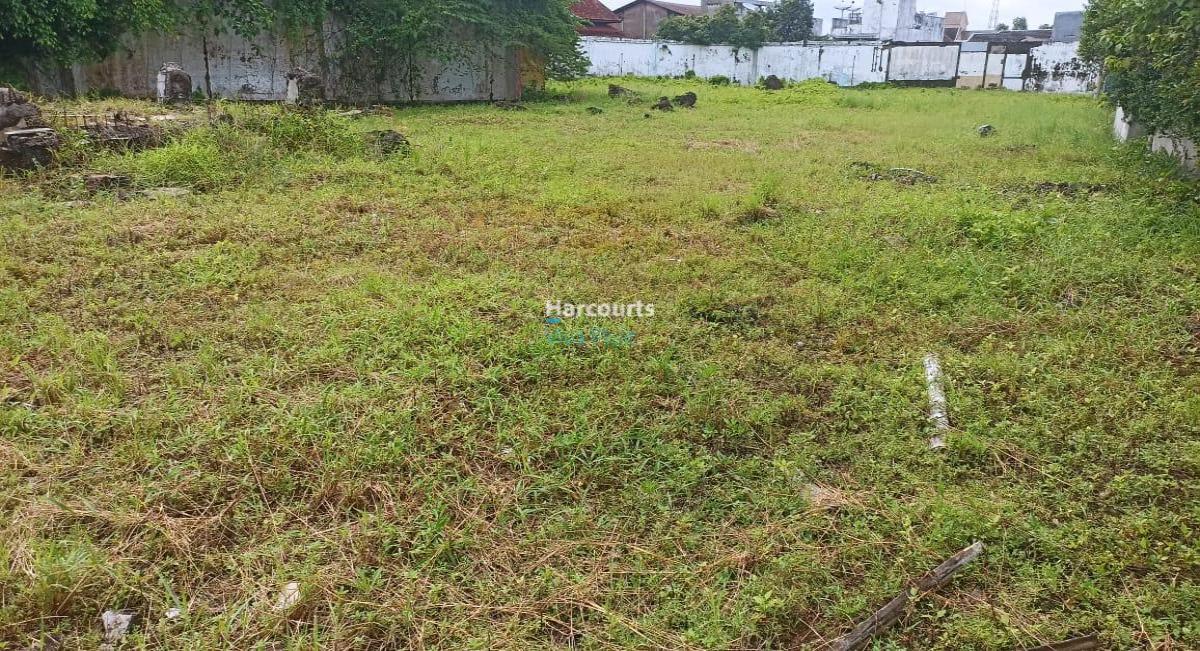 Dijual Cepat Tanah di Jl. Sultan Agung, Jember. Cocok Untuk Investasi. - Foto 5