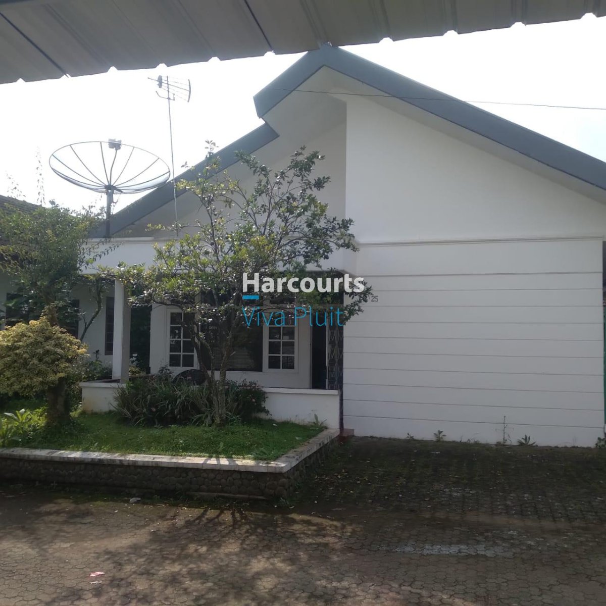 Villa Kota Bunga Puncak, Cipanas, Cianjur. Furnished Harga Murah!