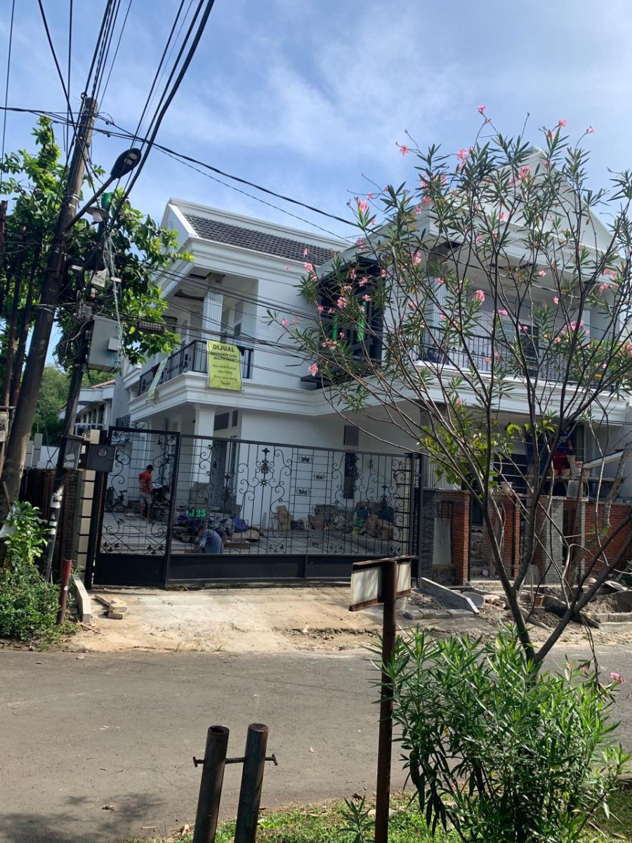 Dijual Rumah Hook di Megapolitan Cinere Depok Jawa Barat