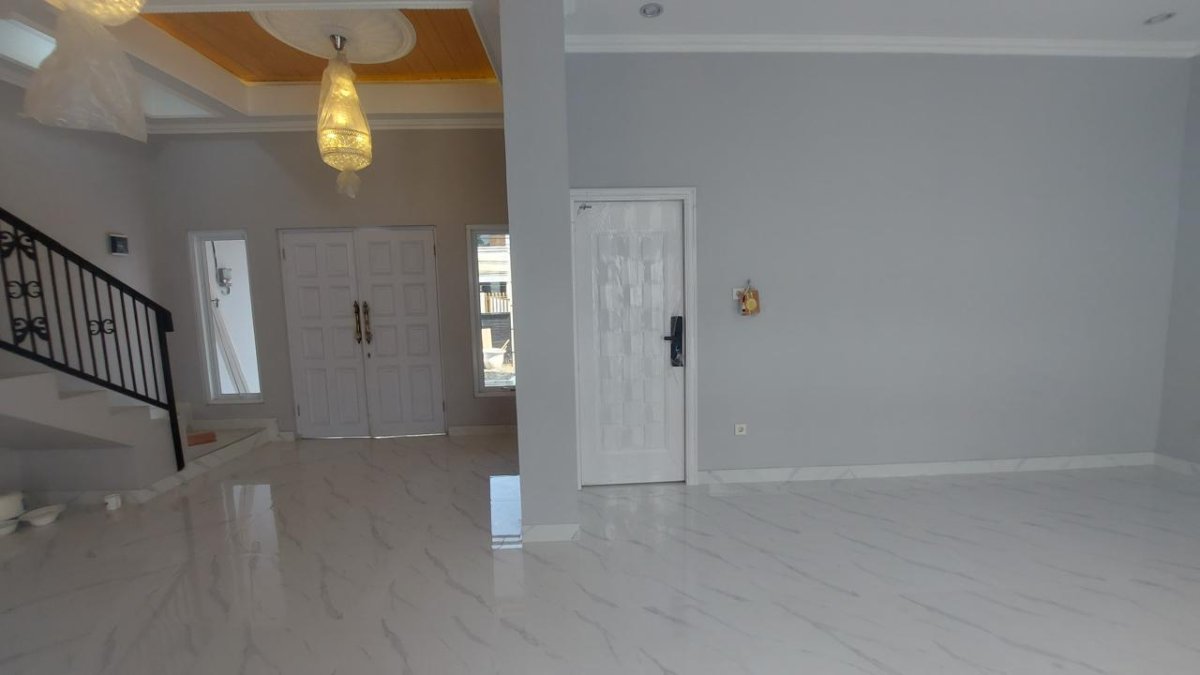 Dijual rumah di Komplek Megapolitan CInere Depok - Foto 2