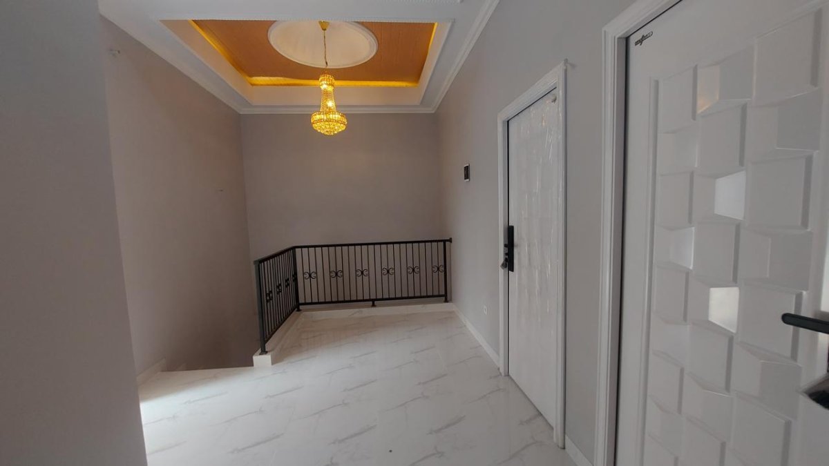 Dijual rumah di Komplek Megapolitan CInere Depok - Foto 3