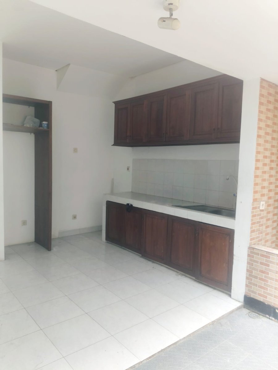 Disewakan rumah di Emerald Bintaro Jaya Tangerang Selatan - Foto 6