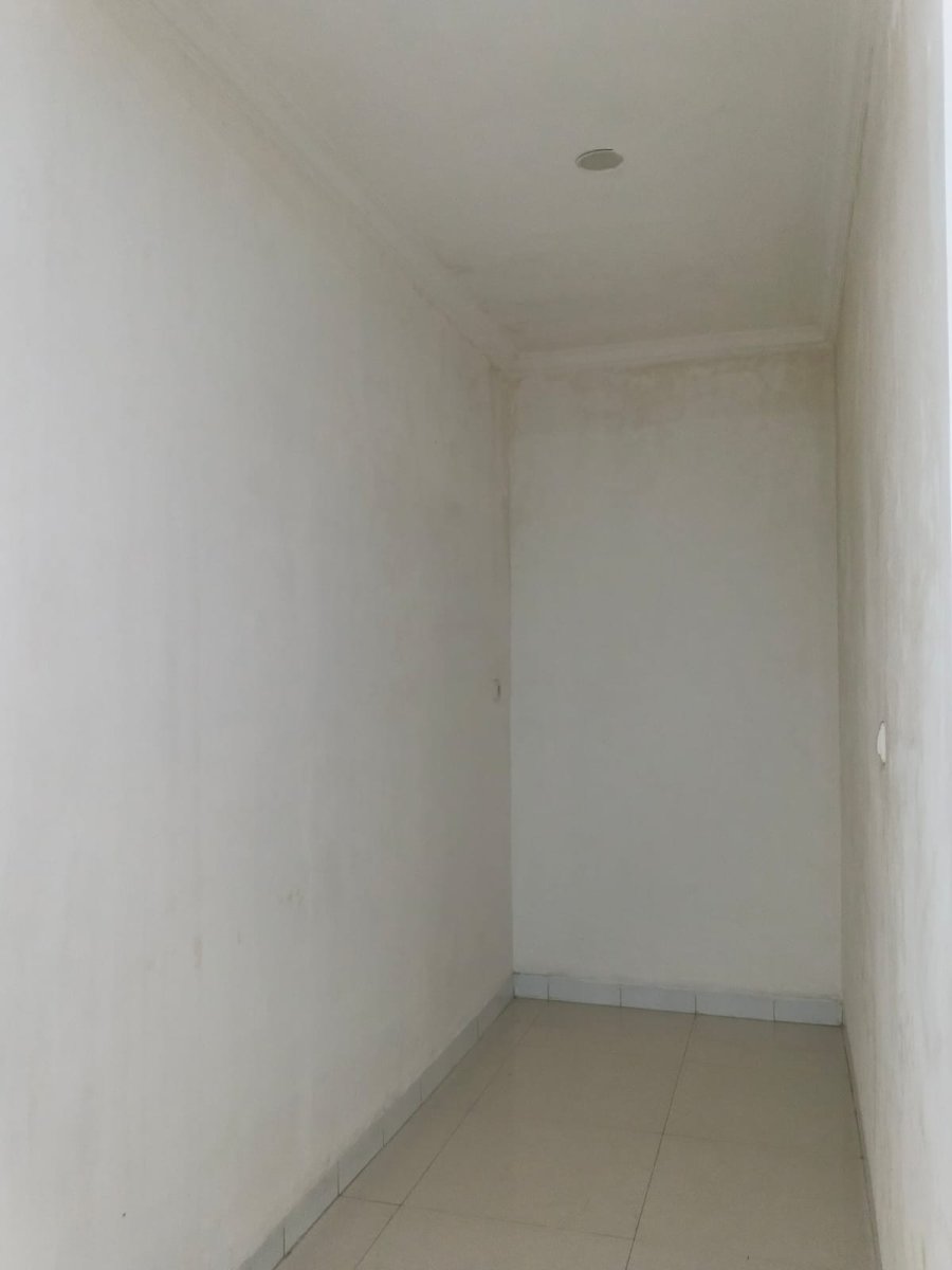 Dijual Rumah Cantik Siap Huni di Karang Tengah, Kota Tangerang - Foto 4