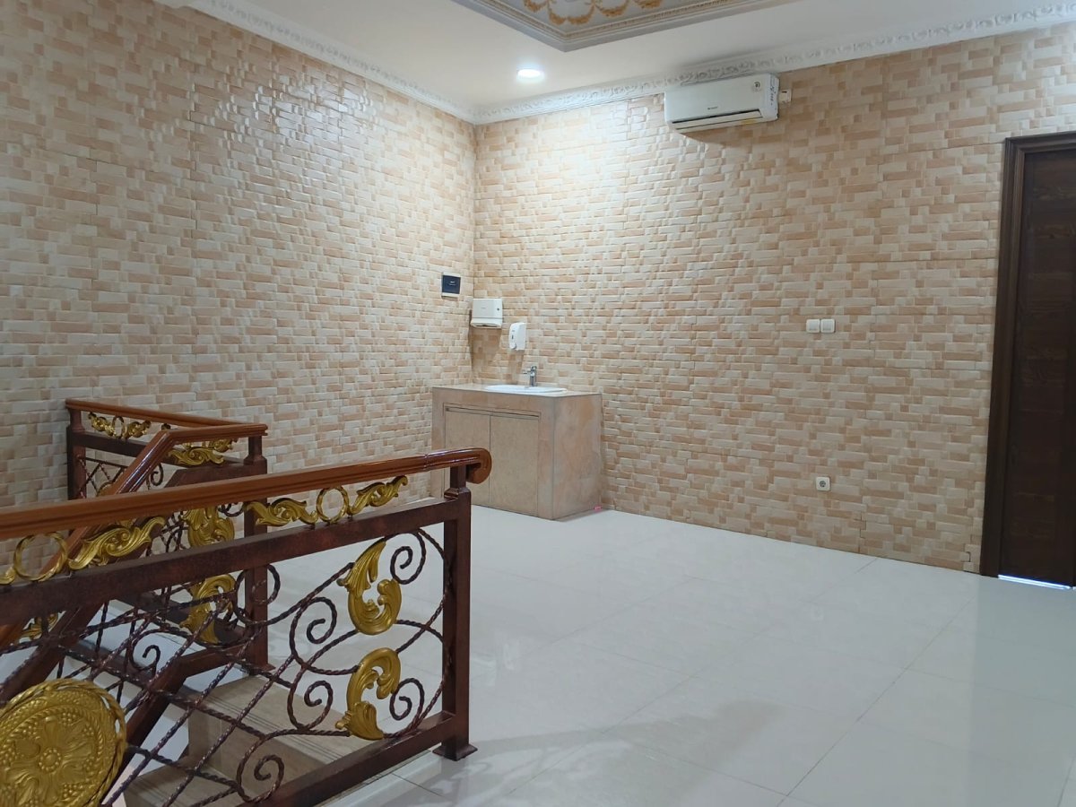 Dijual Rumah Cantik Siap Huni di Karang Tengah, Kota Tangerang - Foto 10