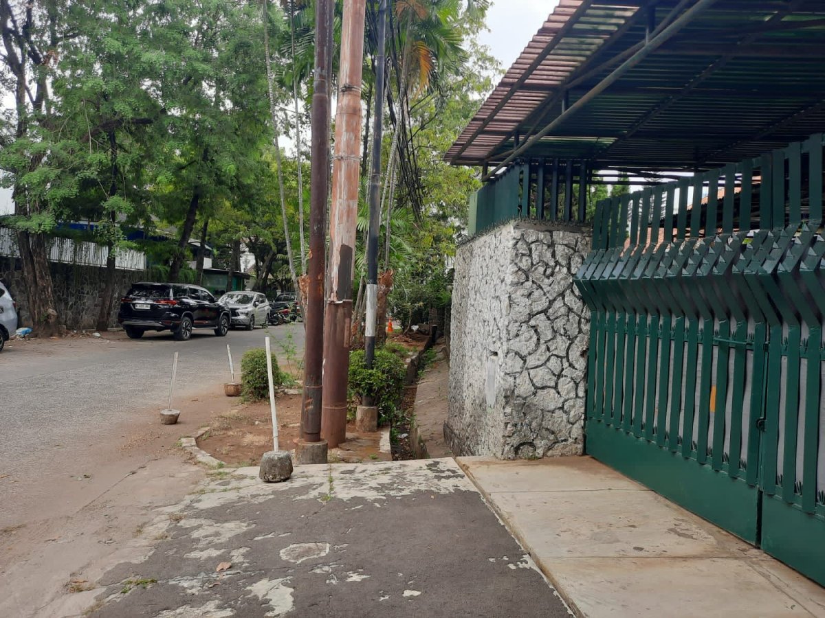 Jual Rumah Hitung Tanah di daerah Kebayoran Baru Jakarta Selatan AL - Foto 3