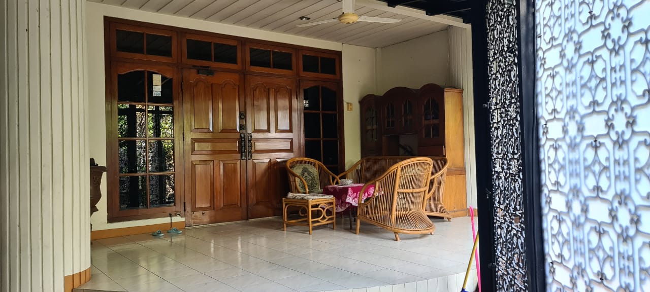 Jual Rumah luas 3 lantai di Tomang Jakarta Barat (RR) - Foto 2