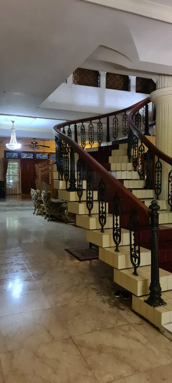 Jual Rumah luas 3 lantai di Tomang Jakarta Barat (RR) - Foto 5