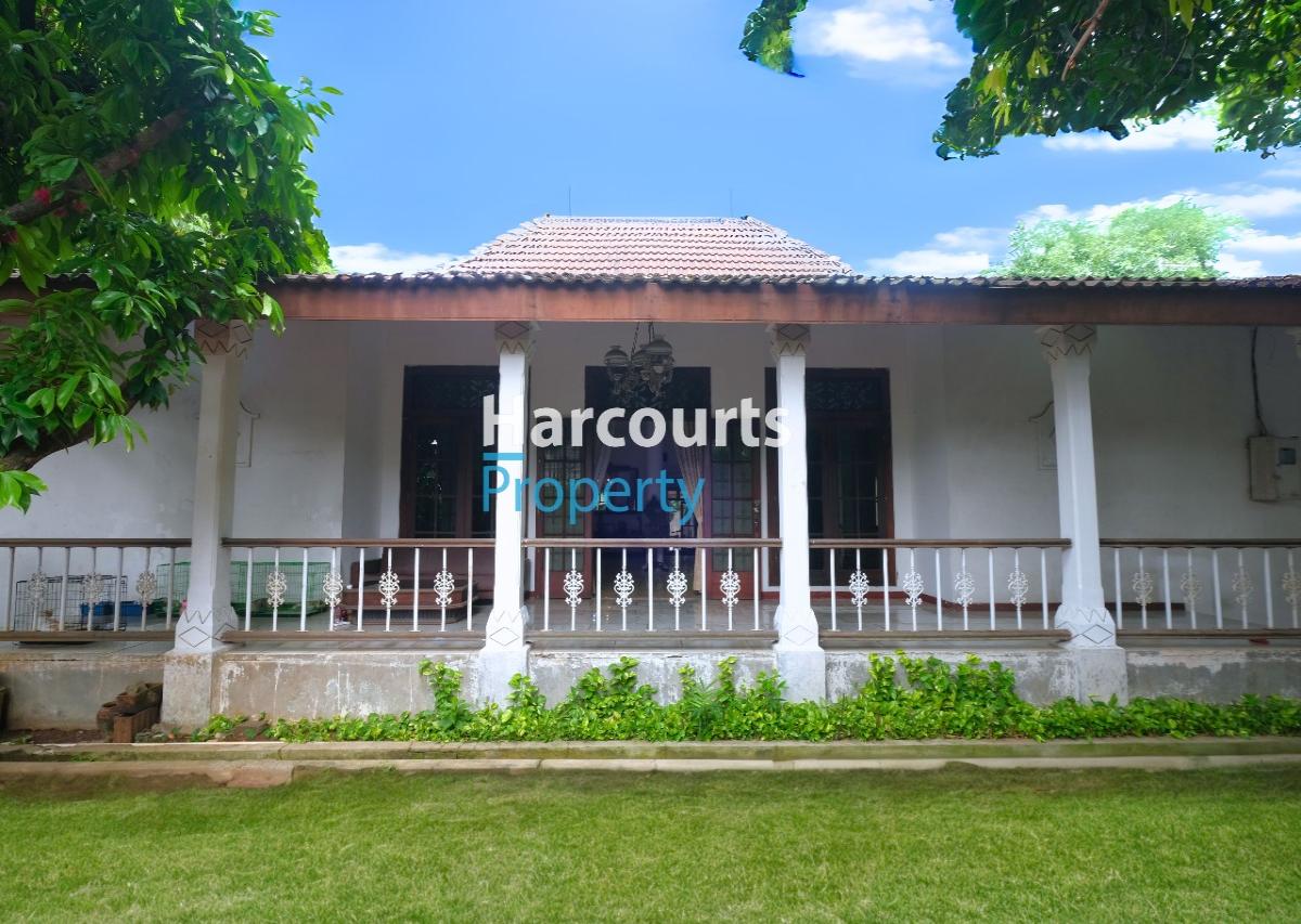 Dijual Rumah Klasik Kawasan Elite Dekat Rumah Pejabat Jl. Maluku, Area Menteng - Foto 2