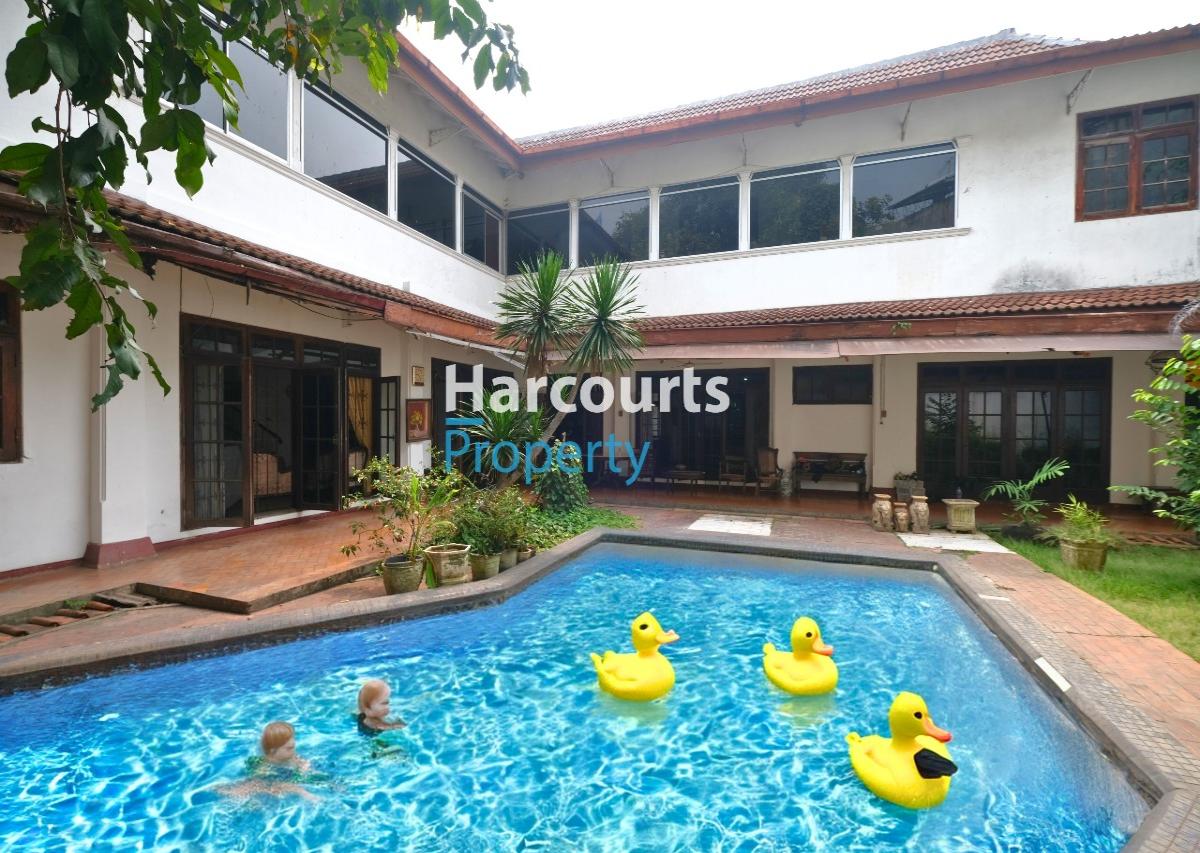 Dijual Rumah Klasik Kawasan Elite Dekat Rumah Pejabat Jl. Maluku, Area Menteng