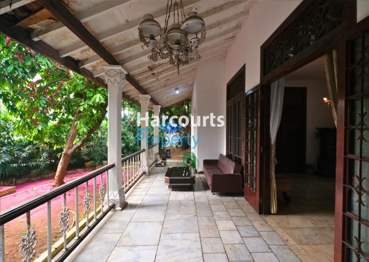 Dijual Rumah Klasik Kawasan Elite Dekat Rumah Pejabat Jl. Maluku, Area Menteng - Foto 5