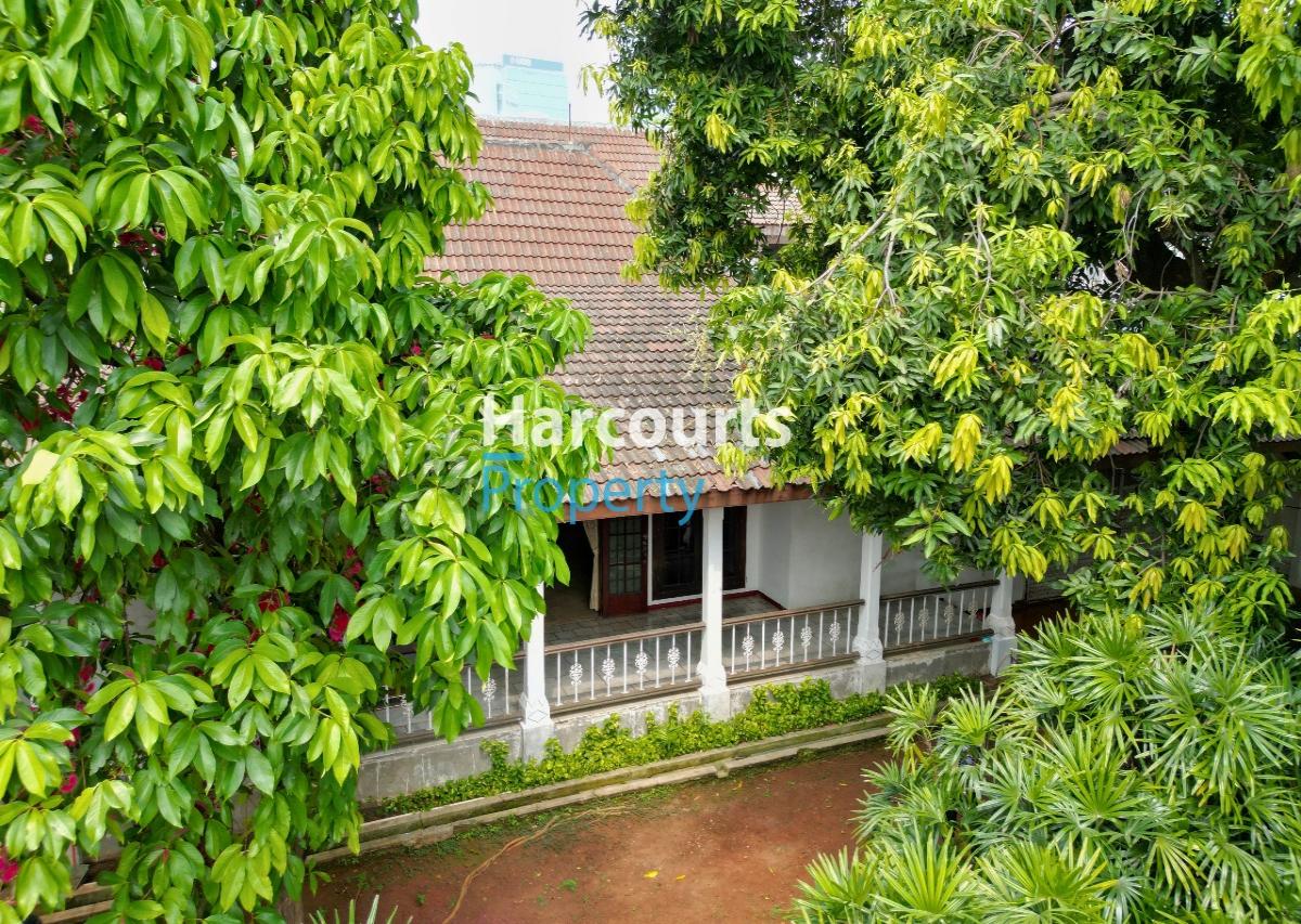 Dijual Rumah Klasik Kawasan Elite Dekat Rumah Pejabat Jl. Maluku, Area Menteng - Foto 9