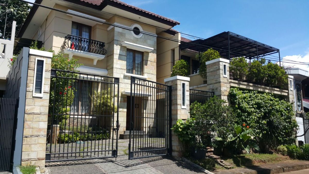 Dijual rumah mewah daerah bintaro sektor 7 Tangerang Selatan - Foto 4