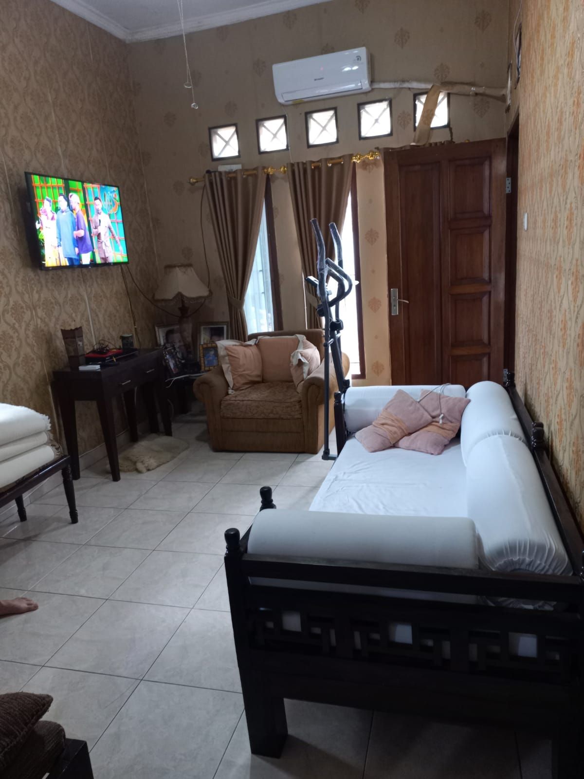 Dijual rumah pinggir jalan Rengas dekat bintaro sektor 2 Tangerang Selatan - Foto 6