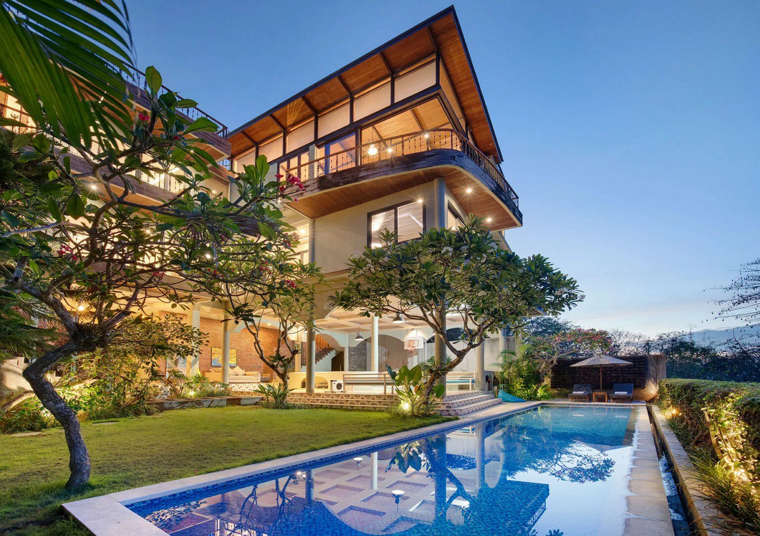 Ocean View Villa With Basketball Court