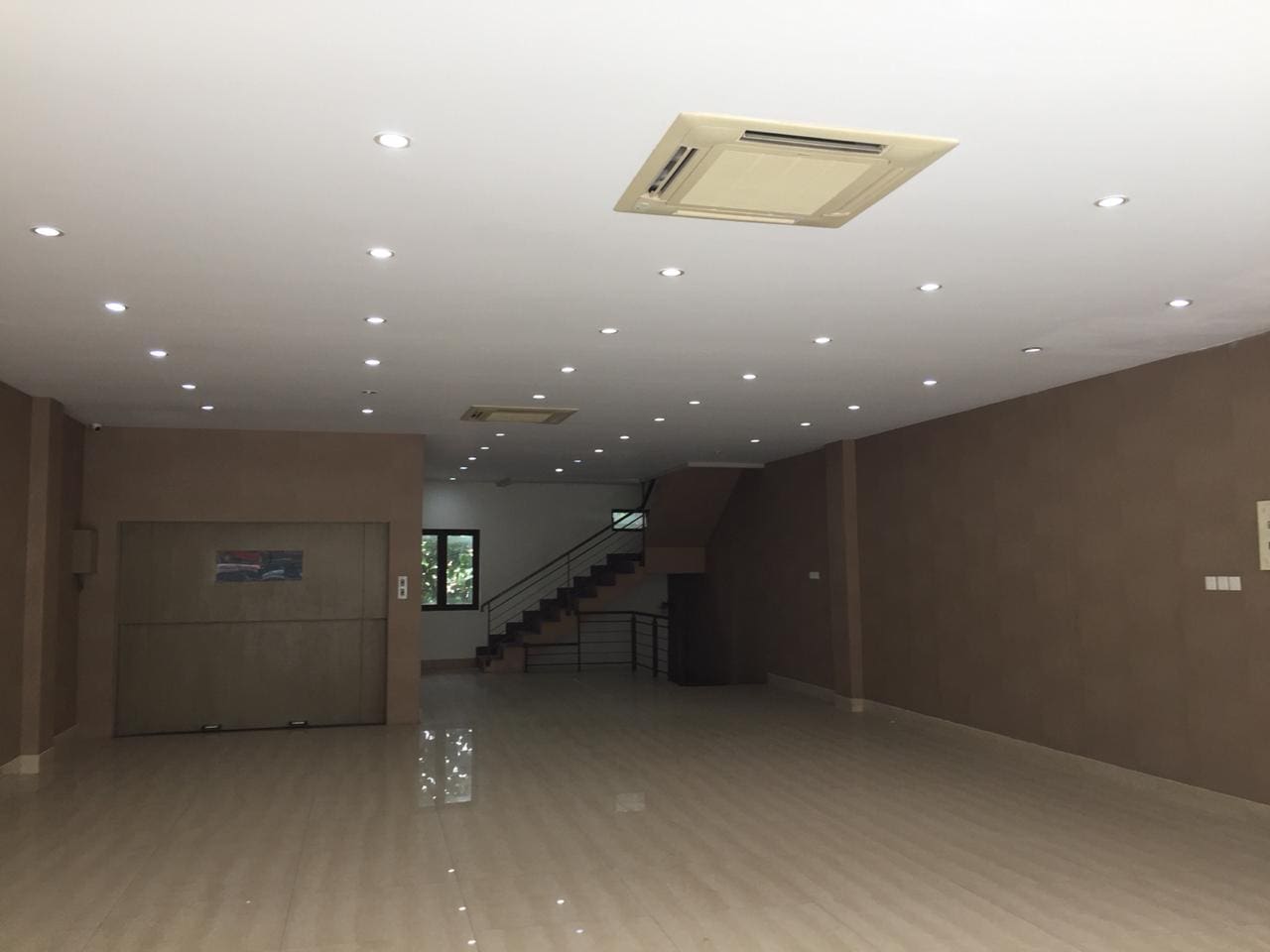 Dijual Ruko Jl. Sultan Iskandar Muda, Pondok Indah. Siap Pakai Murah!! - Foto 4