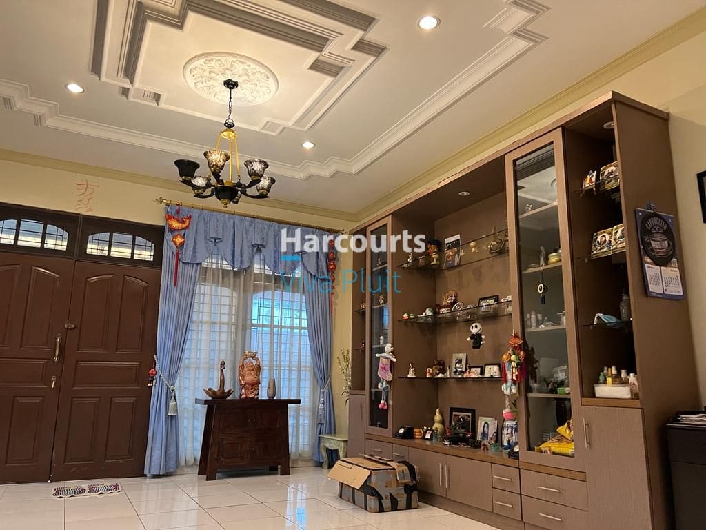 Dijual Rumah Mewah Pluit Timur Residence, Jakarta Utara. Harga Nego!