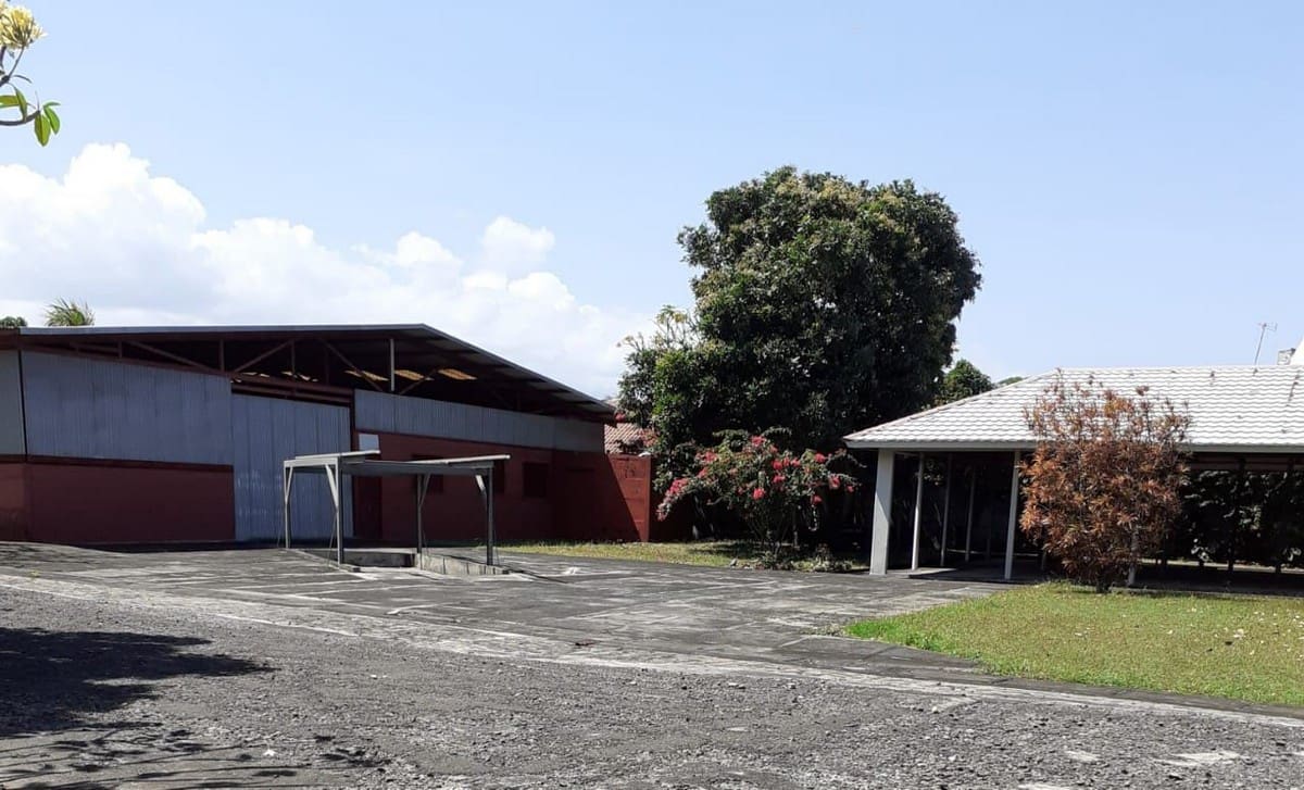 Freehold Land , House, &amp; Factory in Negara - Foto 3