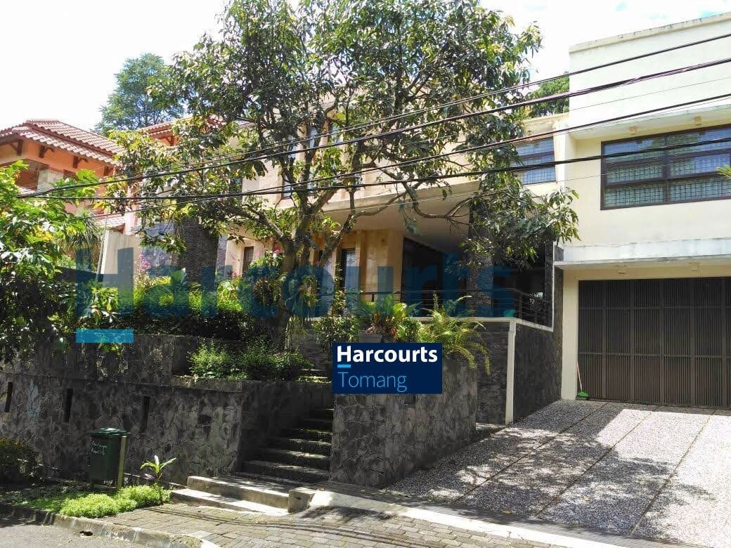 Jual Cepat Rumah Villa di Geger Kalong, Bandung, Jawa Barat (BM)