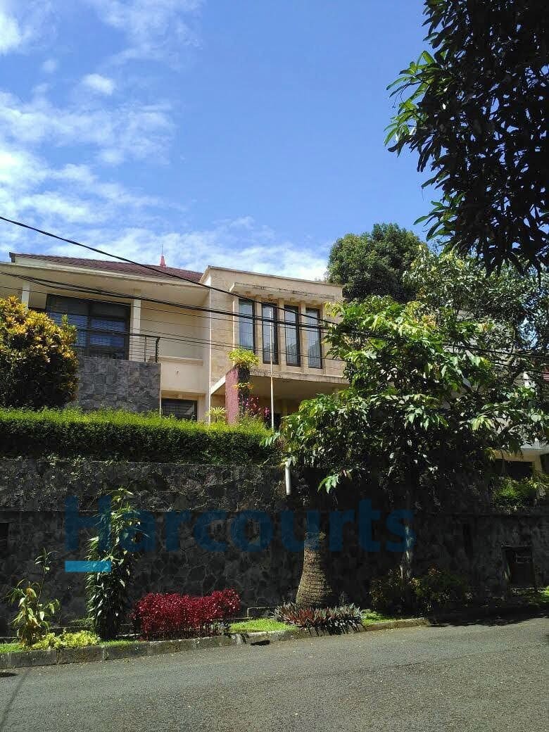 Jual Cepat Rumah Villa di Geger Kalong, Bandung, Jawa Barat (BM) - Foto 3