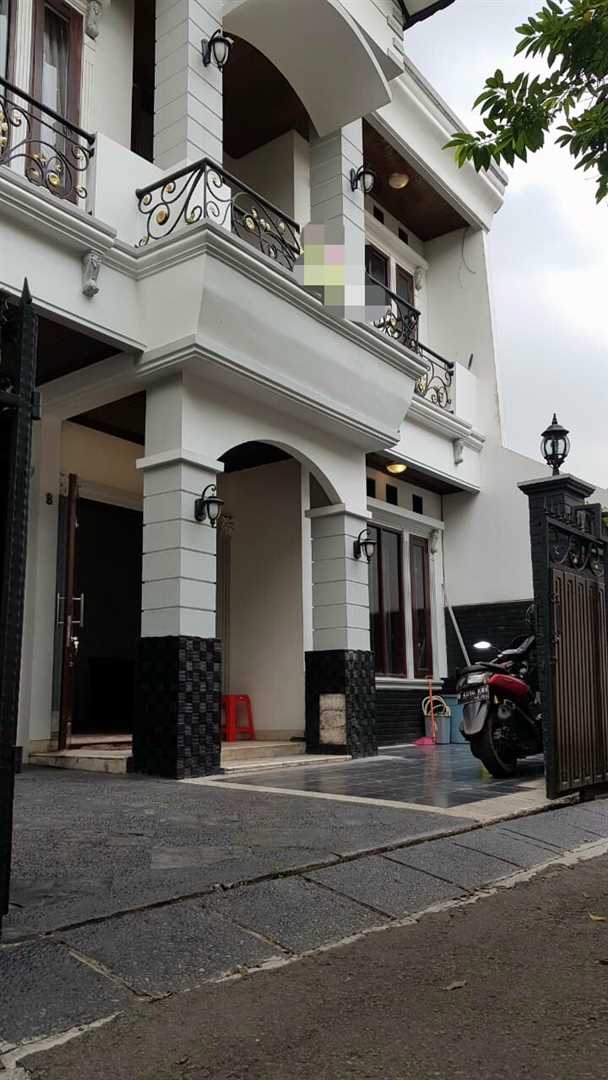 Jual Rumah bagus dan terawat di daerah Tebet Timur Jakarta Selatan (MN)