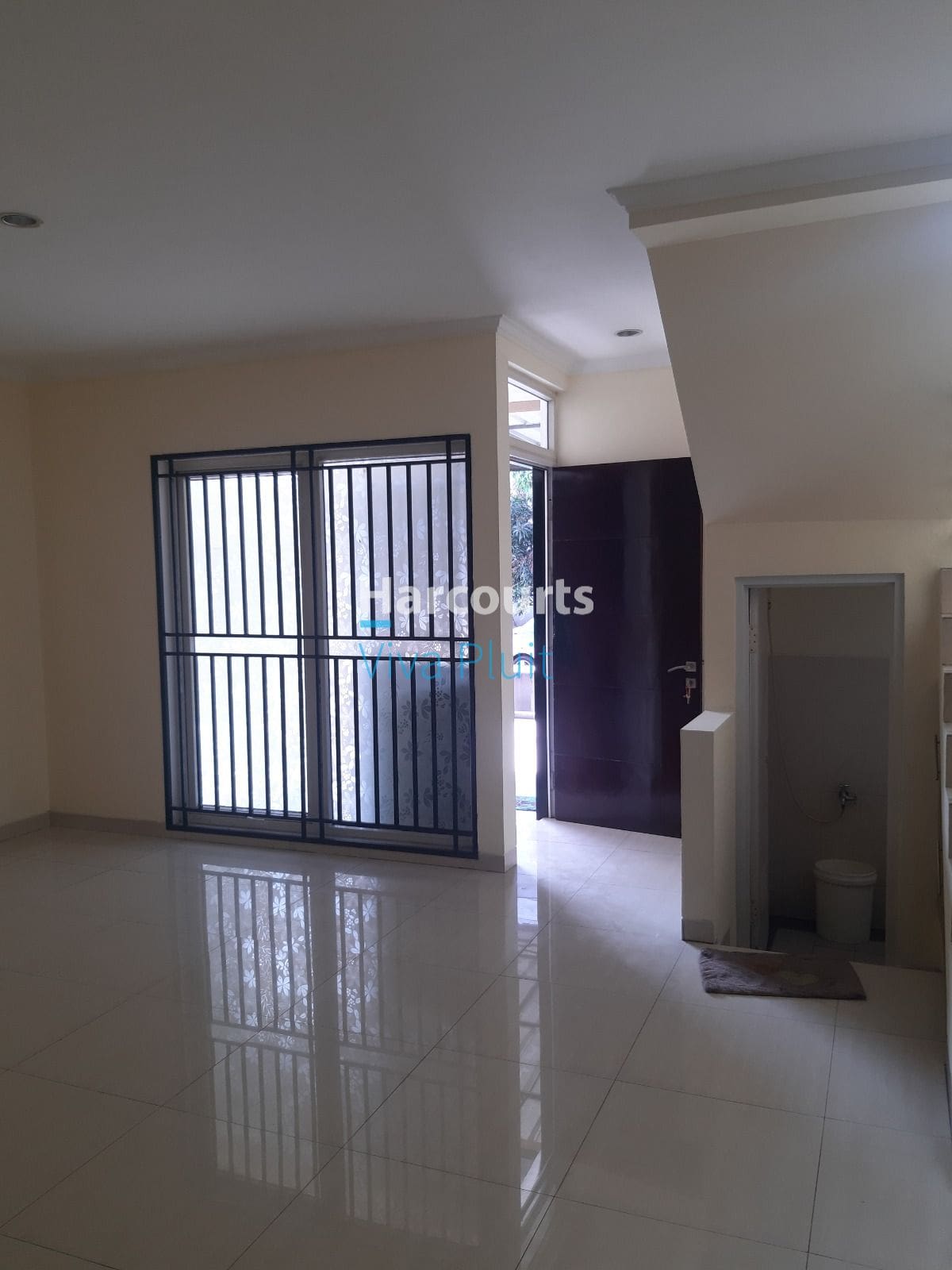 Dijual Rumah Golden Palm Residence Cluster Canary. Harga Murah Nego!