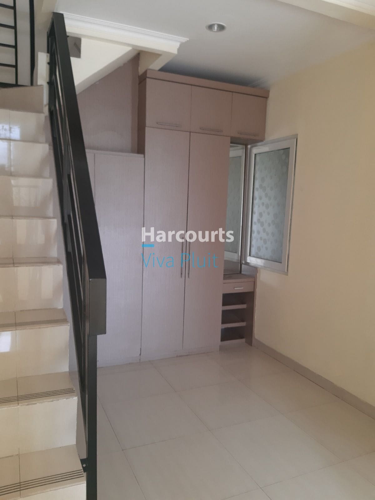 Dijual Rumah Golden Palm Residence Cluster Canary. Harga Murah Nego! - Foto 4