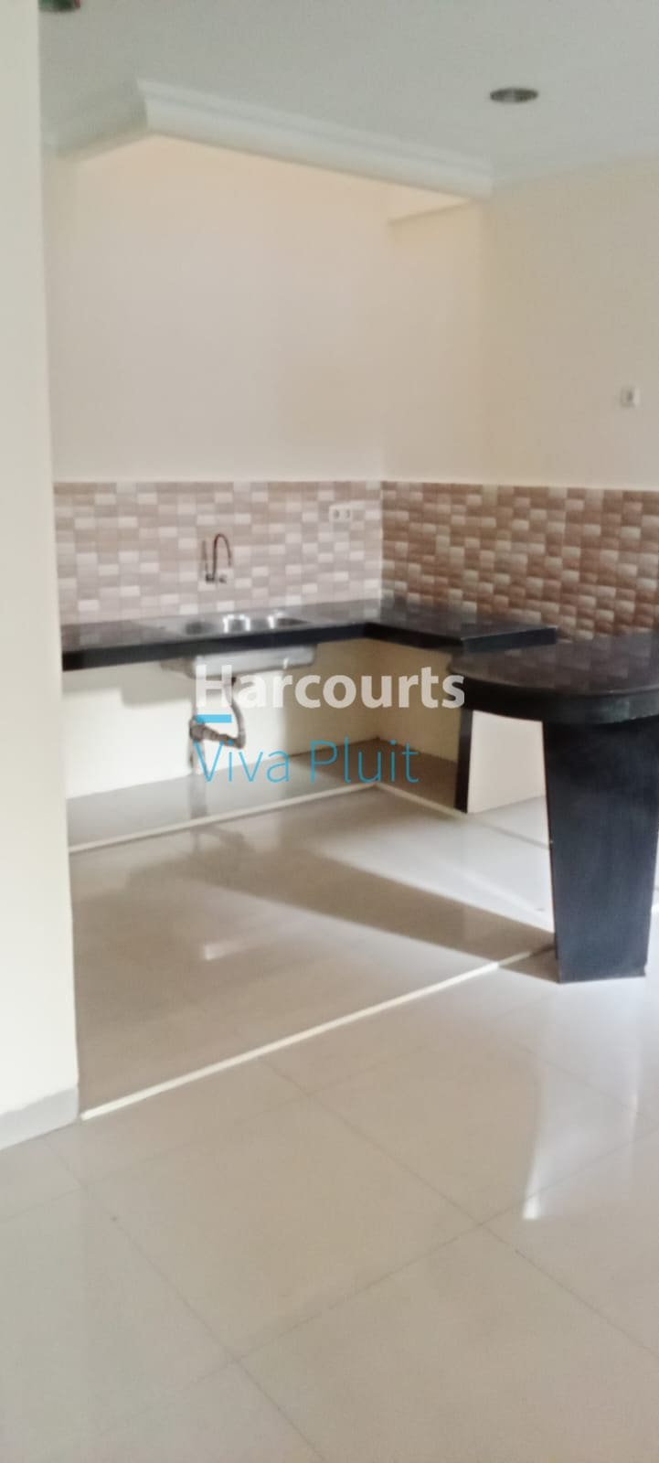 Dijual Rumah Siap Huni Golden Palm Residence Cluster Canary. Murah! - Foto 2