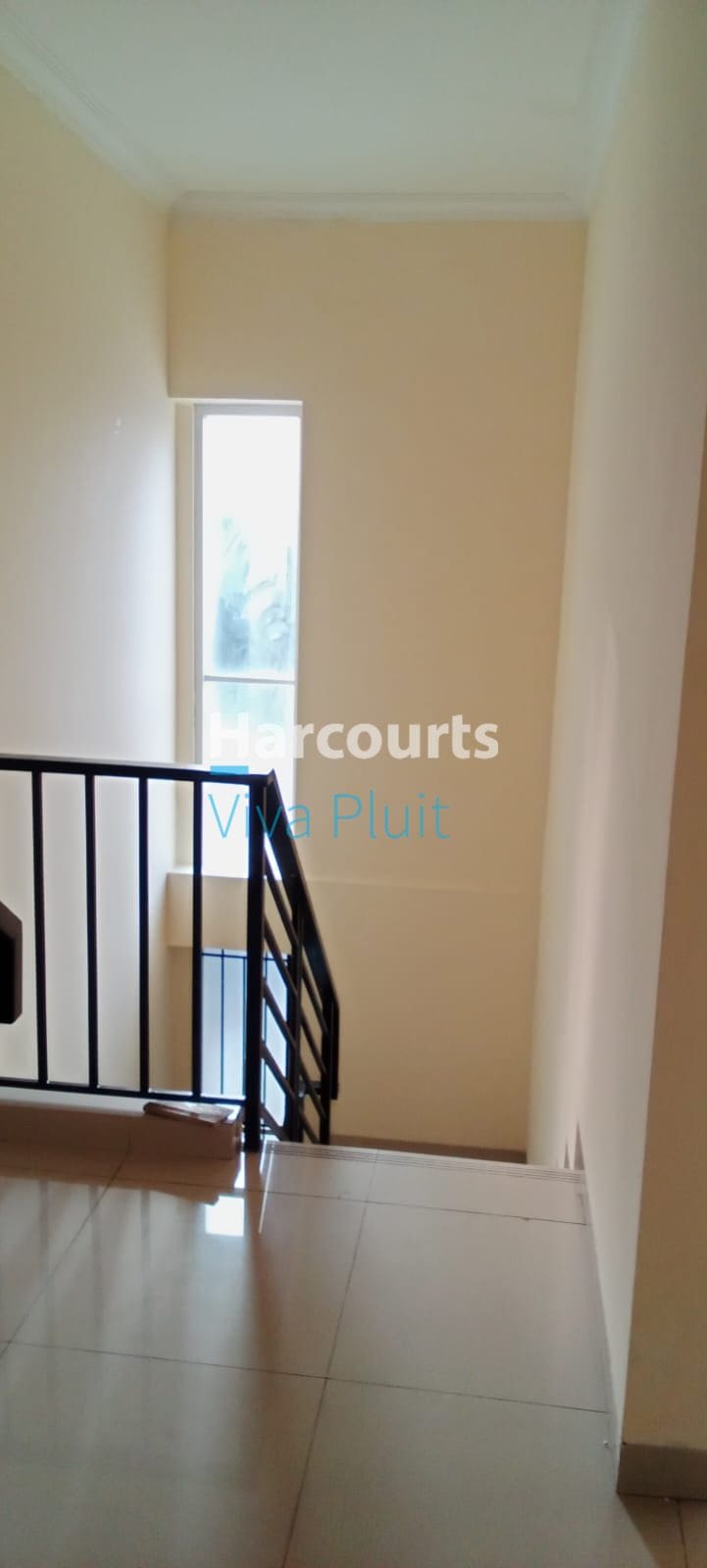 Dijual Rumah Siap Huni Golden Palm Residence Cluster Canary. Murah! - Foto 5