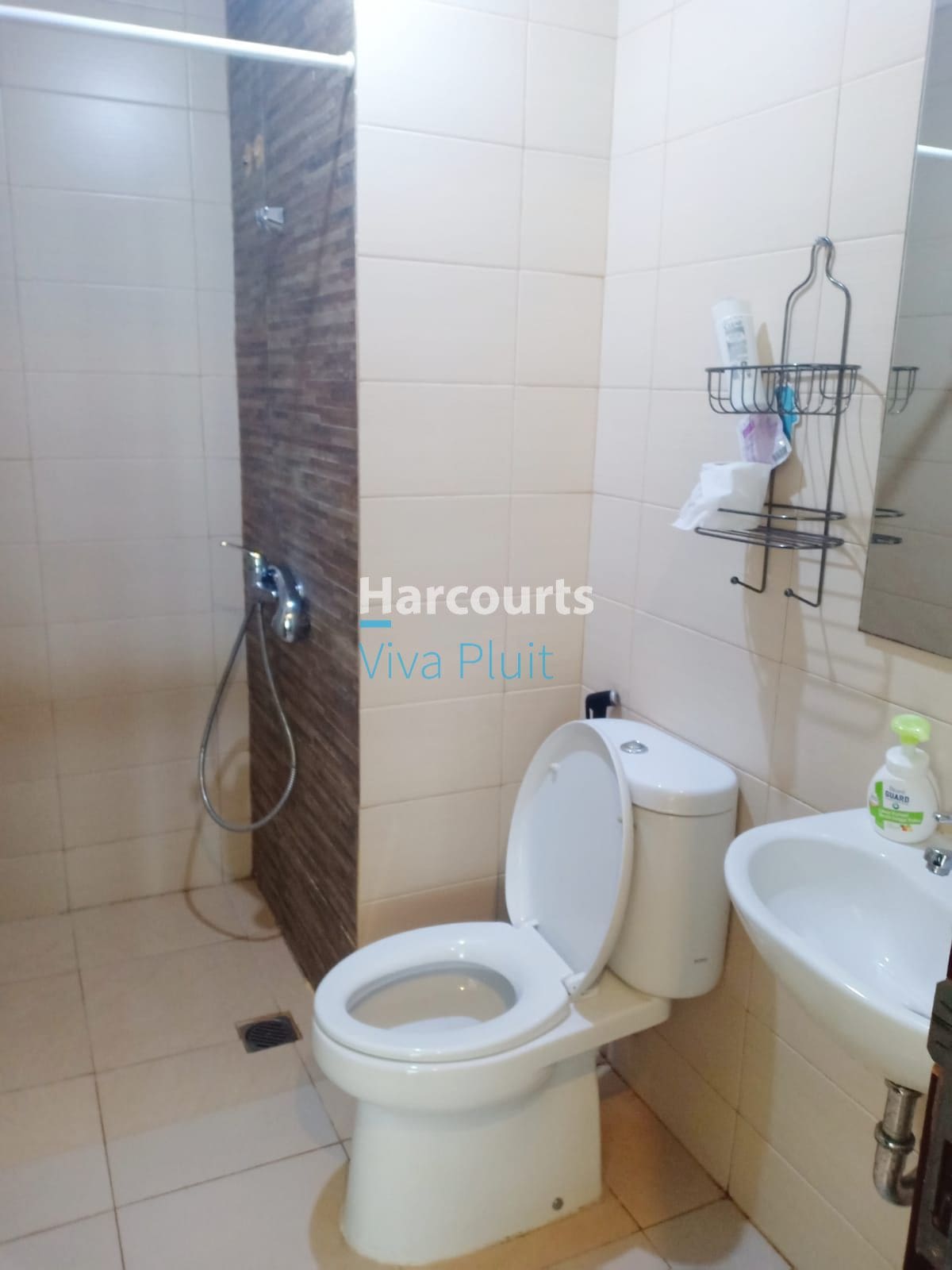 Disewa Apartemen Sky Terrace Daan Mogot Baru Tower Sanur. Harga Nego! - Foto 3