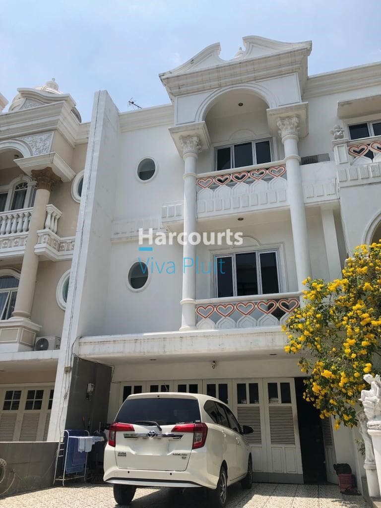 Dijual Rumah Florence, Pantai Indah Kapuk. Siap Huni Harga Murah Nego