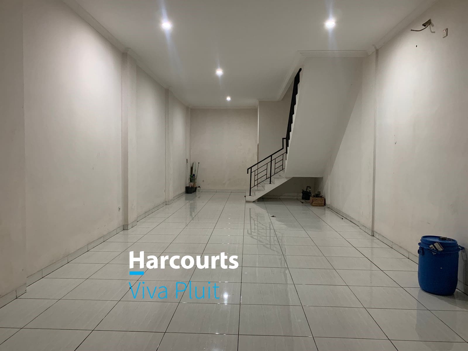 Disewakan Ruko Muara Karang Blok 5, Jakarta Utara. Lokasi Strategis !! - Foto 4