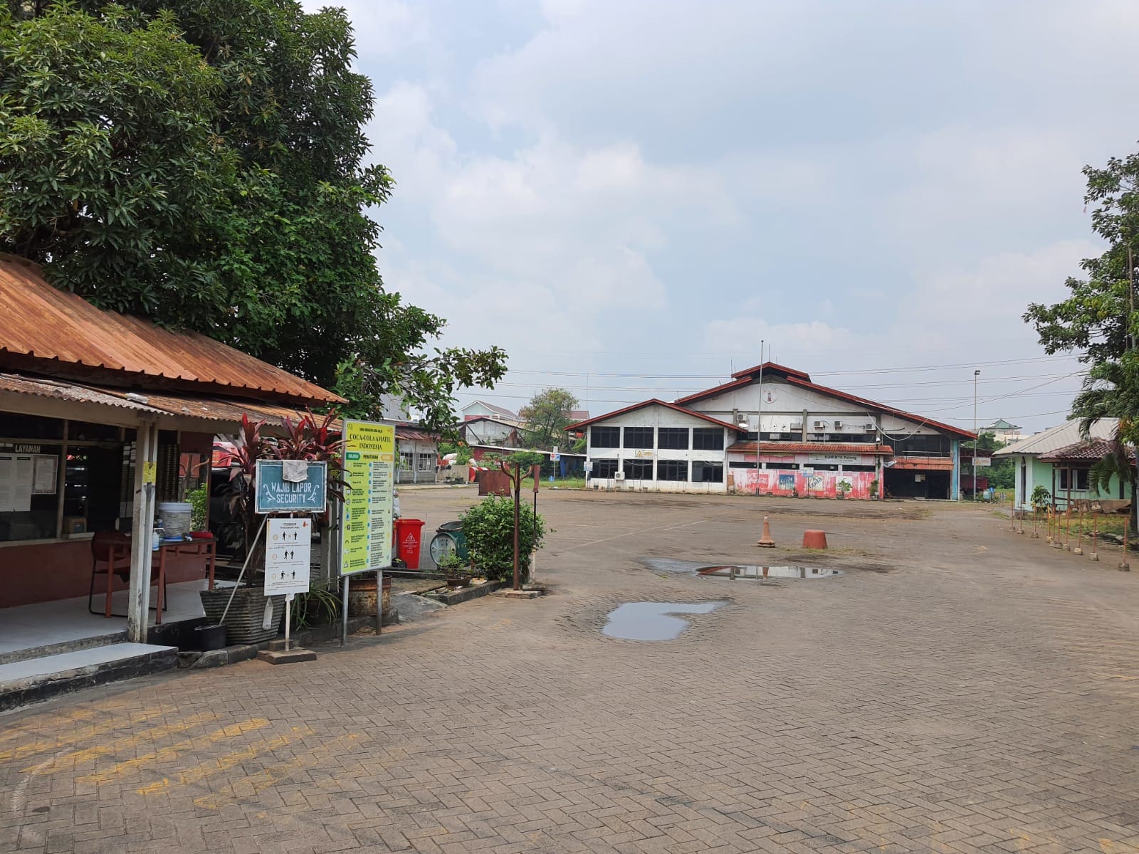 Disewakan Ruko Muara Karang Blok 5, Jakarta Utara. Lokasi Strategis !!